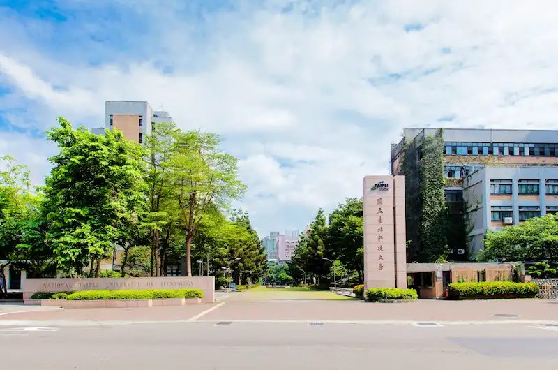 dai hoc khkt quoc lap dai bac ntut 03 Toà nhà giảng dạy tại Đại học Khoa học Kỹ thuật Quốc lập Đài Bắc (Taipei Tech, NTUT) – Du học Đài Loan