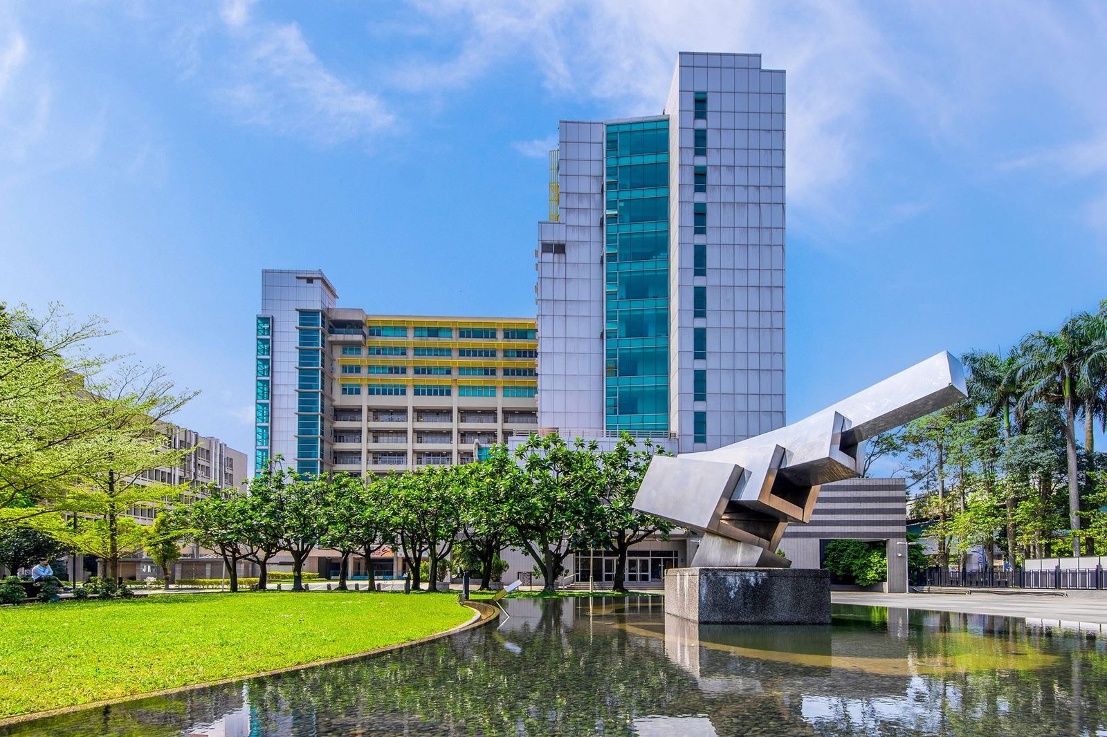 dai hoc khkt quoc lap dai loan ntust 03 Khuôn viên xanh tại Đại học Khoa học Kỹ thuật Quốc lập Đài Loan (Taiwan Tech, NTUST) – Du học Đài Loan