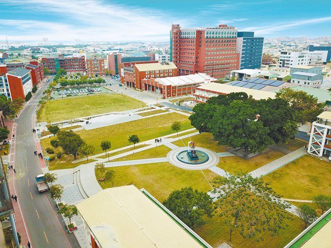 dai hoc nam dai stust 05 Toàn cảnh khuôn viên Đại học Nam Đài (STUST – Southern Taiwan University of Science and Technology) – Du học Đài Loan – Đài Loan