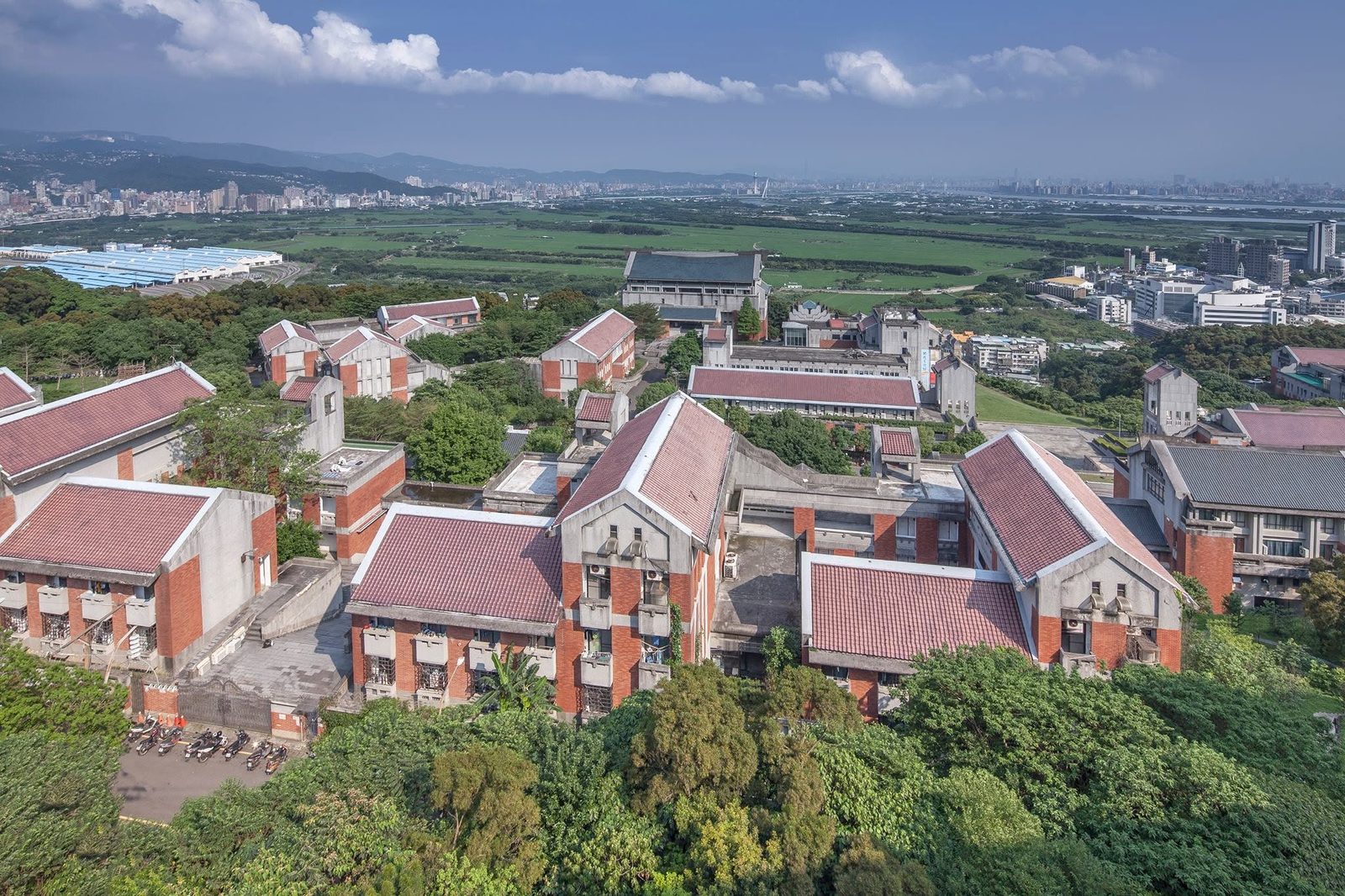 dai hoc nghe thuat quoc lap dai bac tnua 02 Toàn cảnh khuôn viên Đại học Nghệ thuật Quốc lập Đài Bắc (TNUA) – Du học Đài Loan – Đài Loan