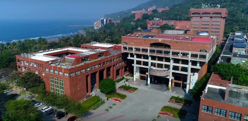 Toà nhà giảng dạy tại Đại học Quốc lập Tôn Trung Sơn (National Sun Yat-sen University, NSYSU) – Du học Đài Loan
