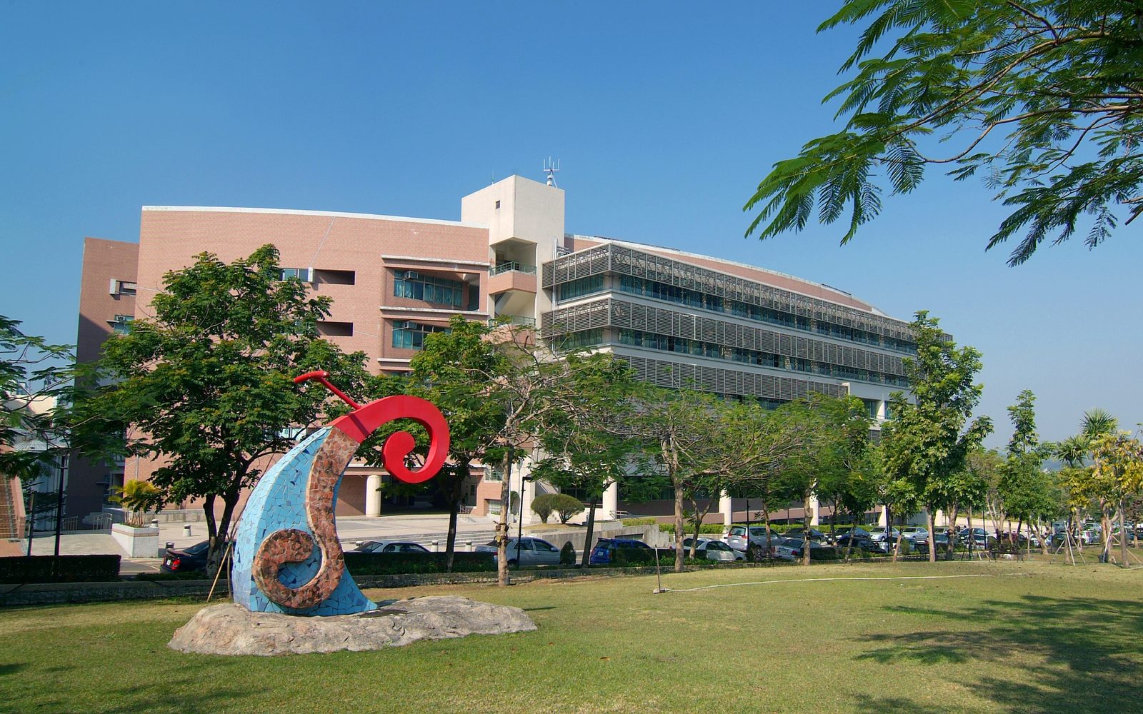 dai hoc thu duc shute 02 Khuôn viên Đại học Thụ Đức (Shu-Te University) – Du học Đài Loan về đêm
