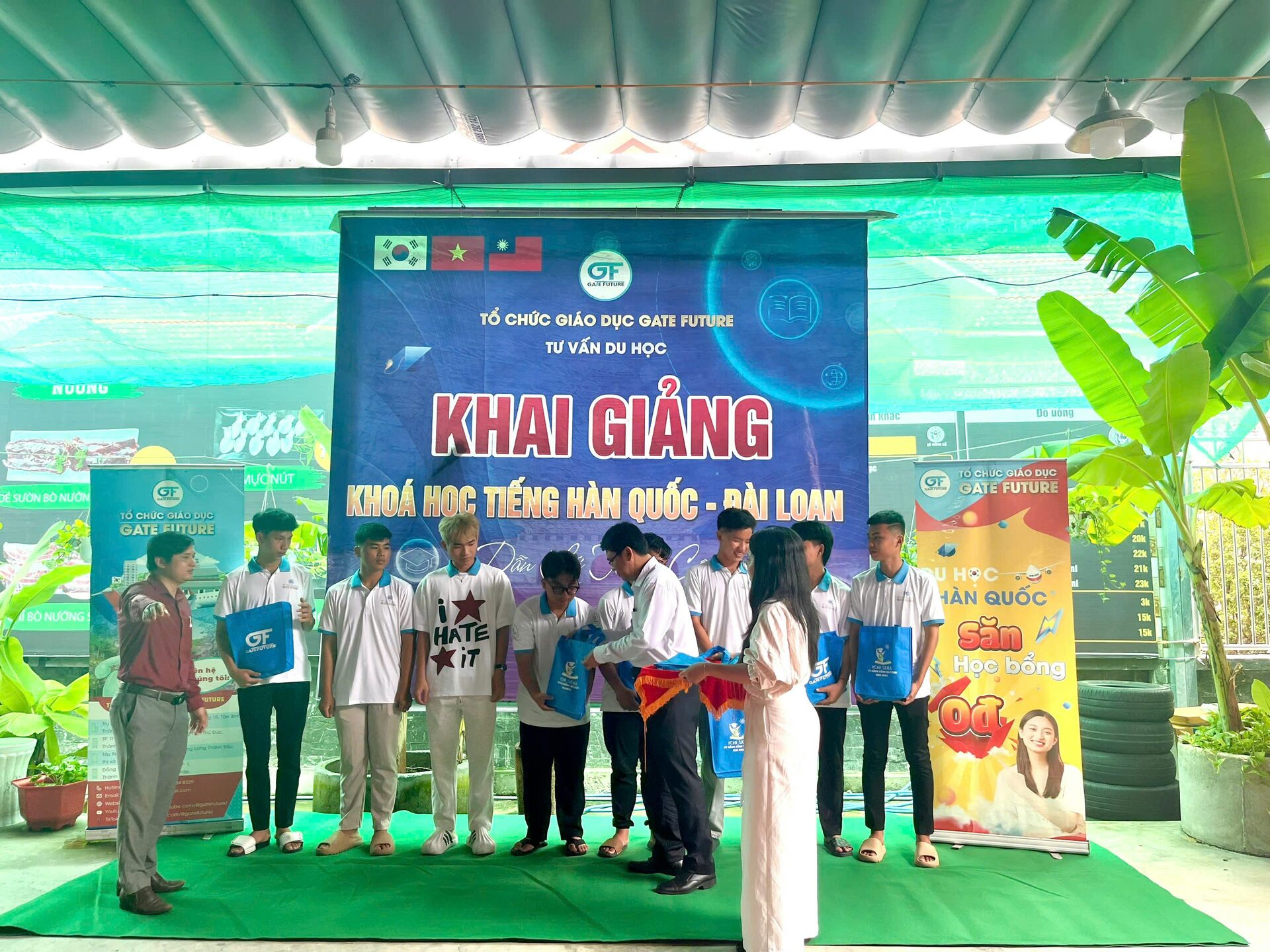 khai giang tieng han quoc 02 Học viên Gate Future chuẩn bị du học Hàn Quốc diện trao đổi