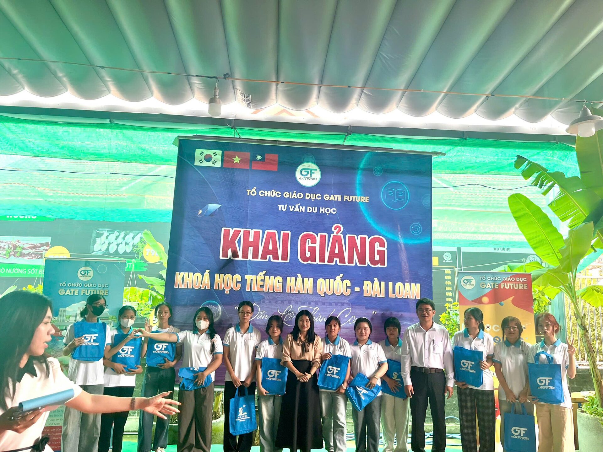 khai giang tieng han quoc 06 Học viên Gate Future đạt visa thẳng du học Hàn Quốc