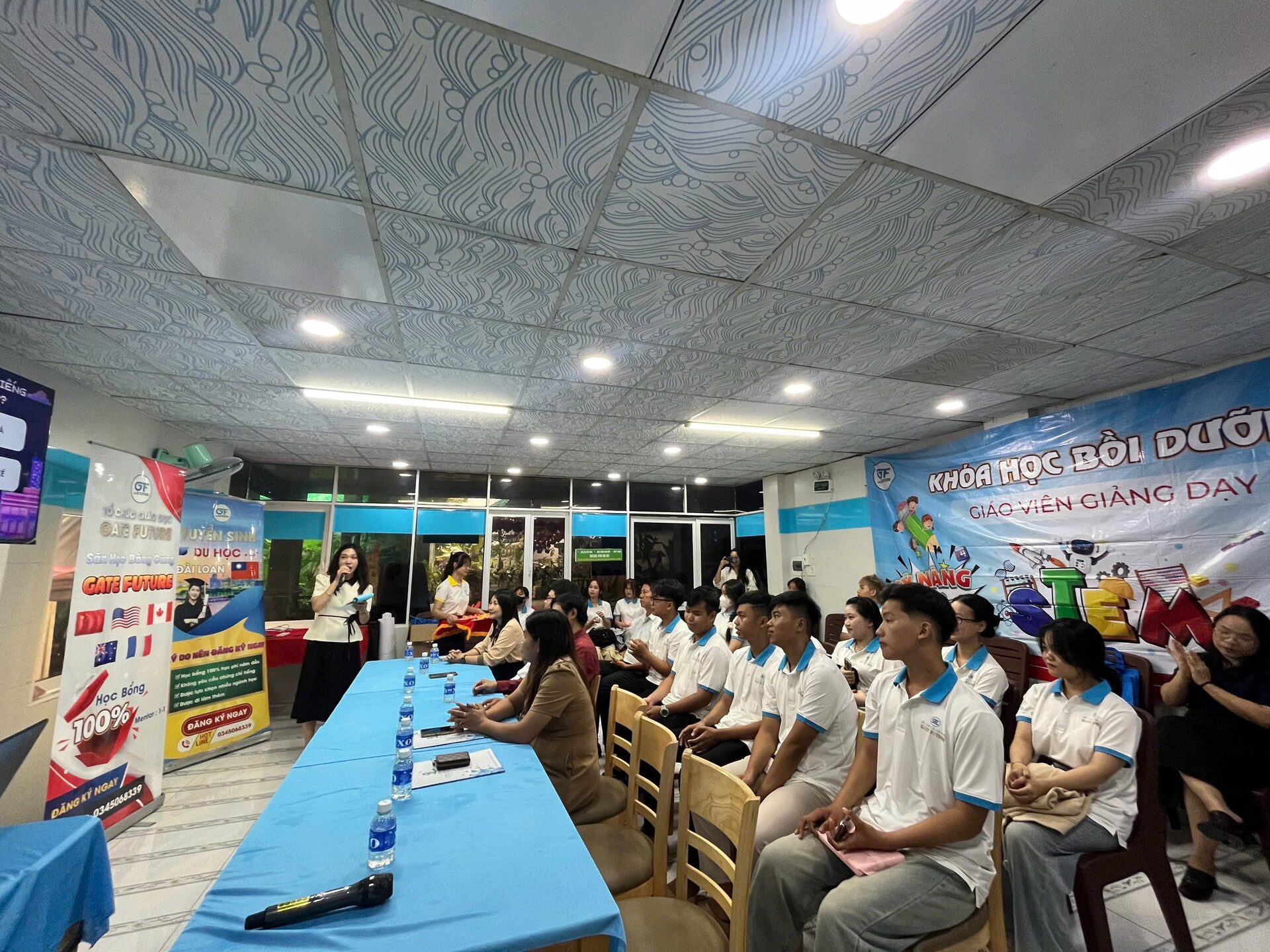 khai giang tieng han quoc 38 Buổi định hướng du học Hàn Quốc vừa học vừa làm tại Gate Future