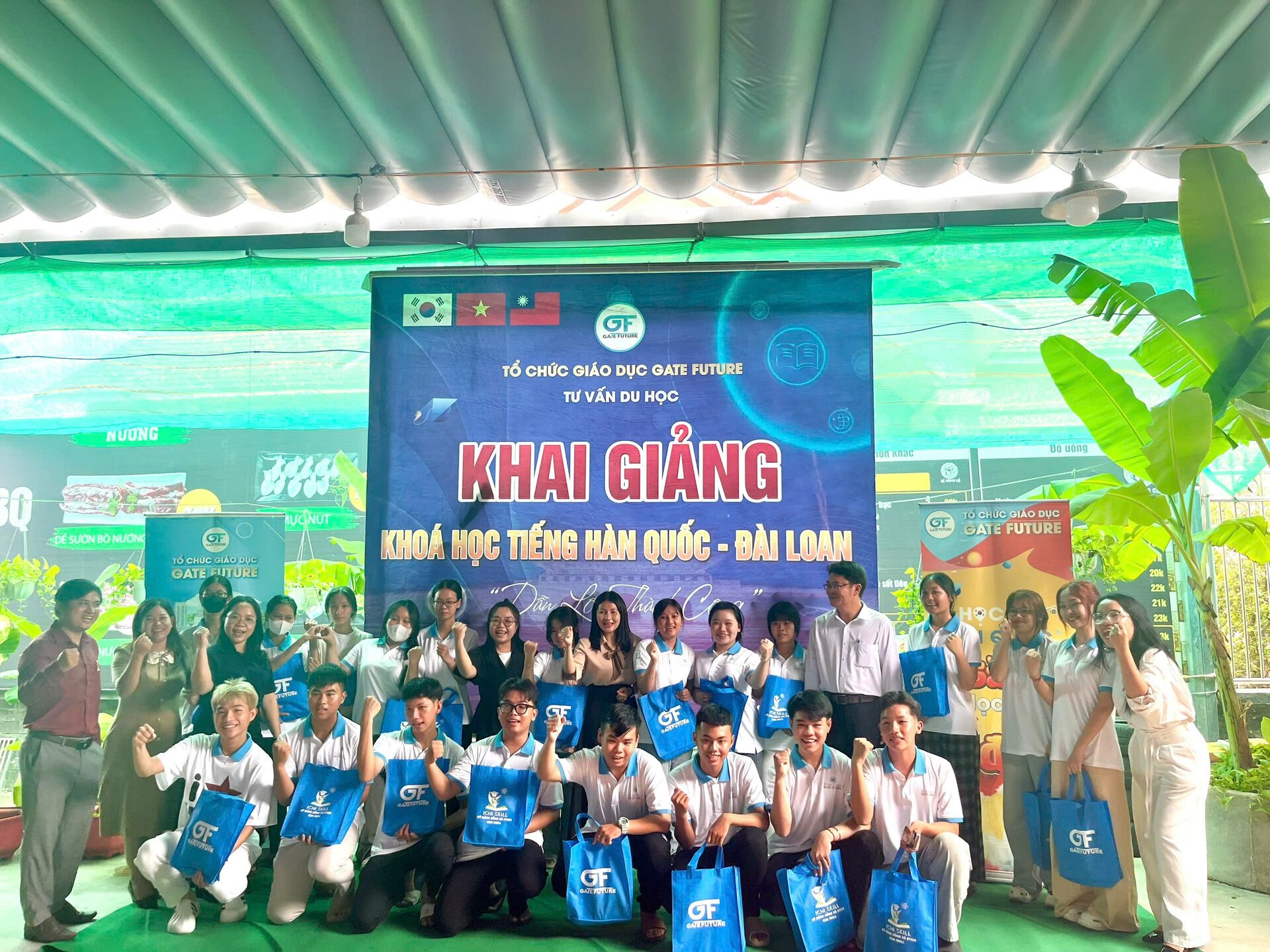 Học viên Gate Future tại lễ khai giảng khóa tiếng – bước đệm chinh phục học bổng du học Đài Loan