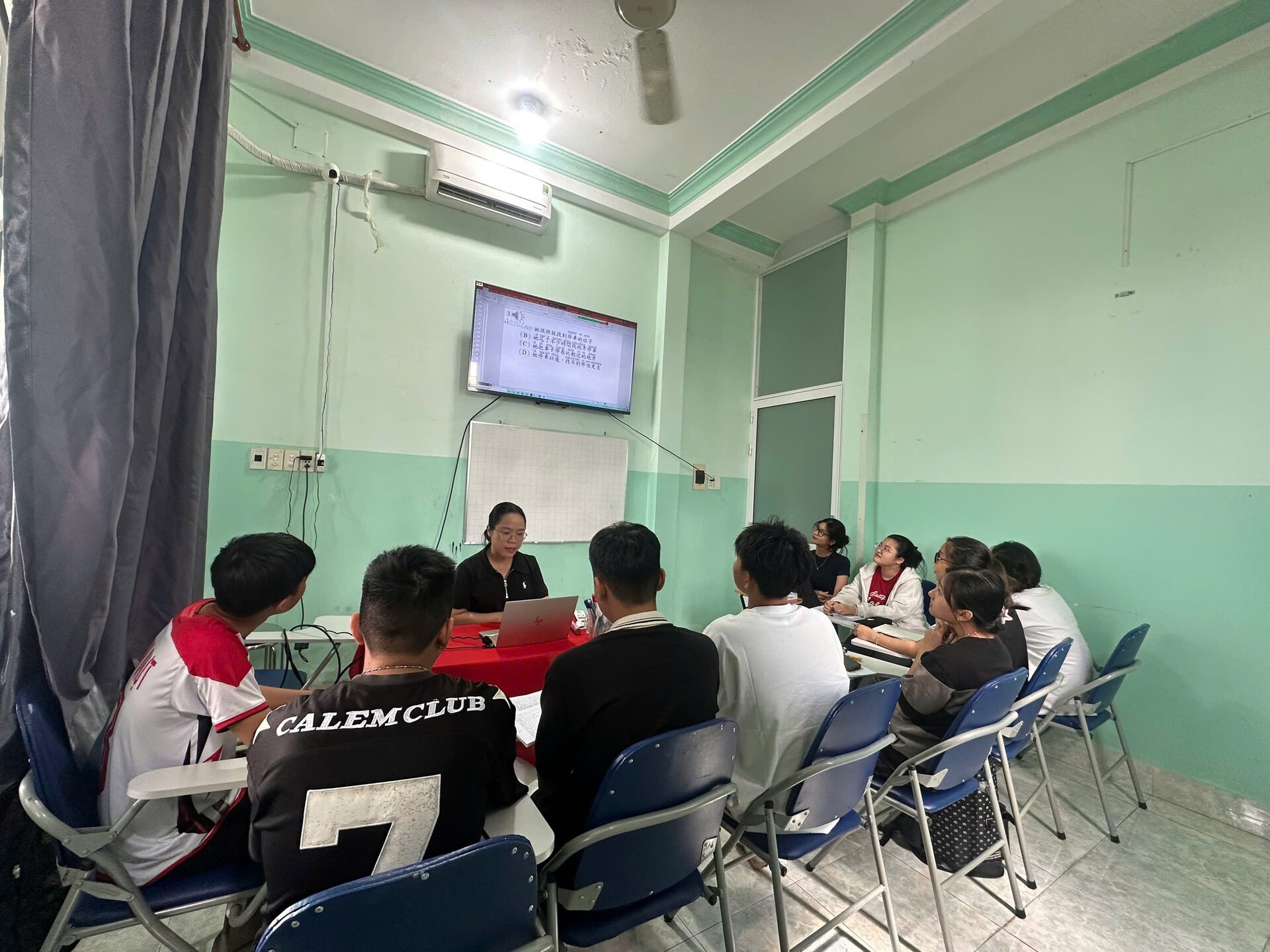 Lớp học chuẩn bị du học của Gate Future trước khi sang Đài Loan