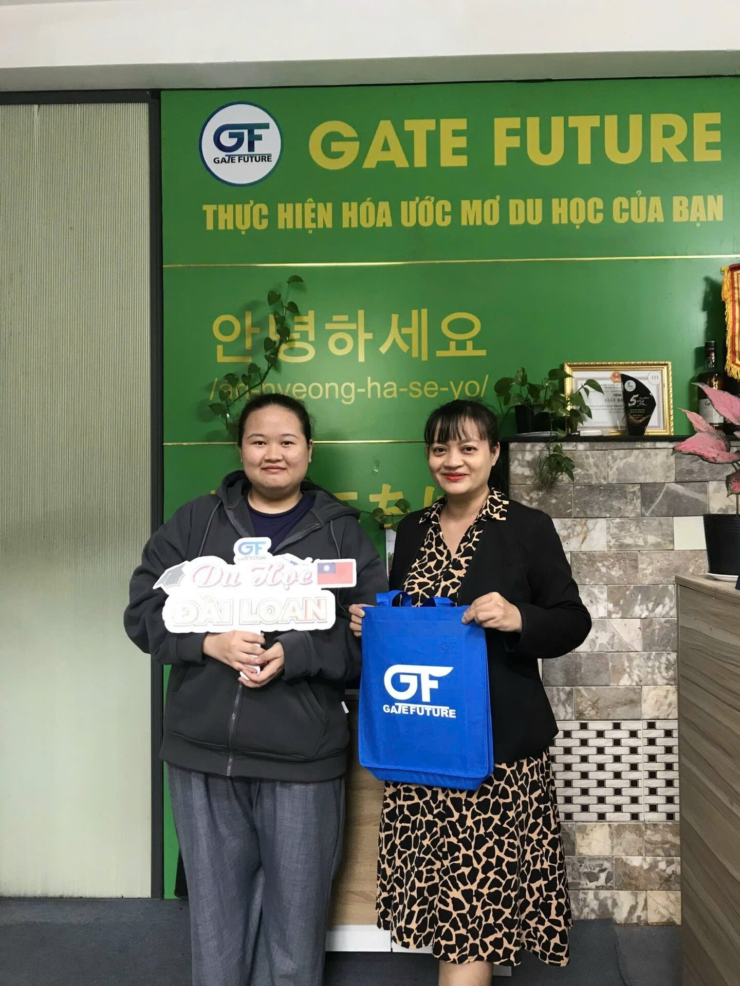 Học viên đăng ký hệ ngôn ngữ du học Đài Loan cùng Gate Future